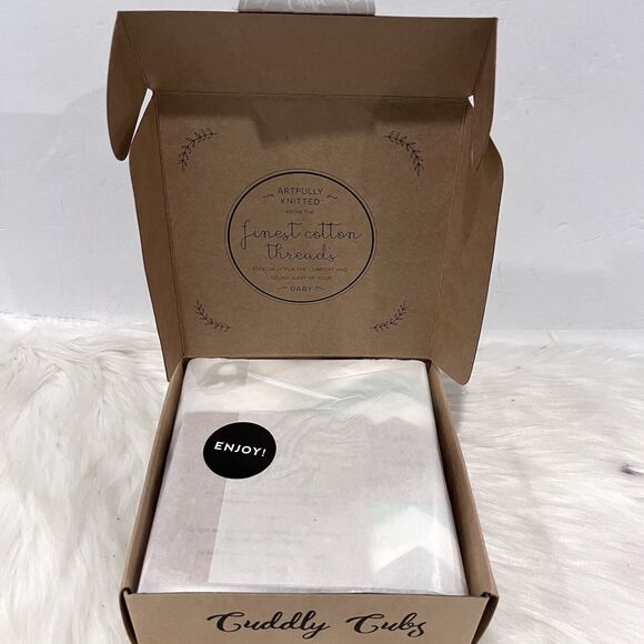 Cuddly Cubs Changing Pad Fitted Covers - 2 Pack - Snuggly Soft Plush Cotton - Picture 4 of 12